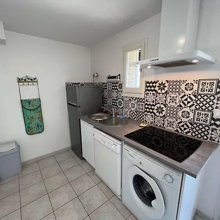 Pavillon Avec Terrasse, Piscine Et Parking, Proche Et Commerces - 6 Pers. - Fr-1-701-32 * Valras-Plage