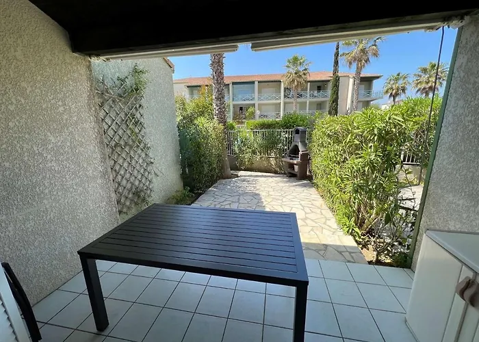 Apartment Pavillon Avec Terrasse, Piscine Et Parking, Proche Et Commerces - 6 Pers. - Fr-1-701-32 *