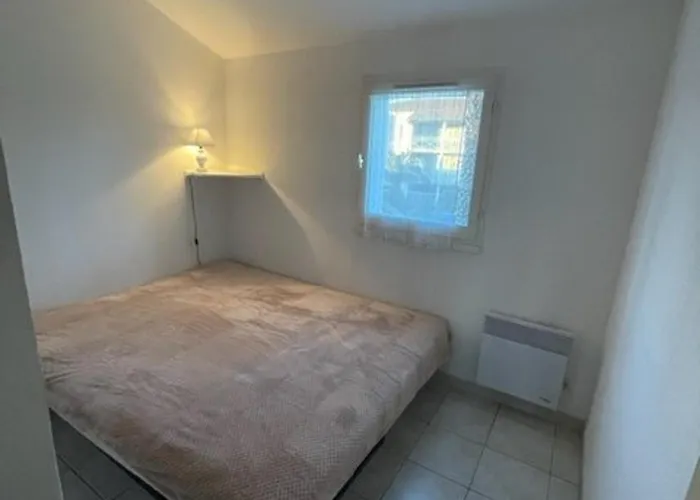 Pavillon Avec Terrasse, Piscine Et Parking, Proche Et Commerces - 6 Pers. - Fr-1-701-32 Valras-Plage